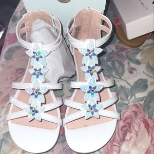 Kids white floral strap sandals size 4